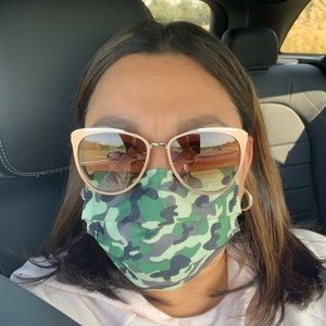 Meet your Posher, Michele